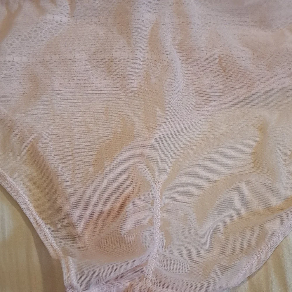 DKNY Lace Bralett and Panty Set, Soft Blush, Bralett M Panty L. NWOT